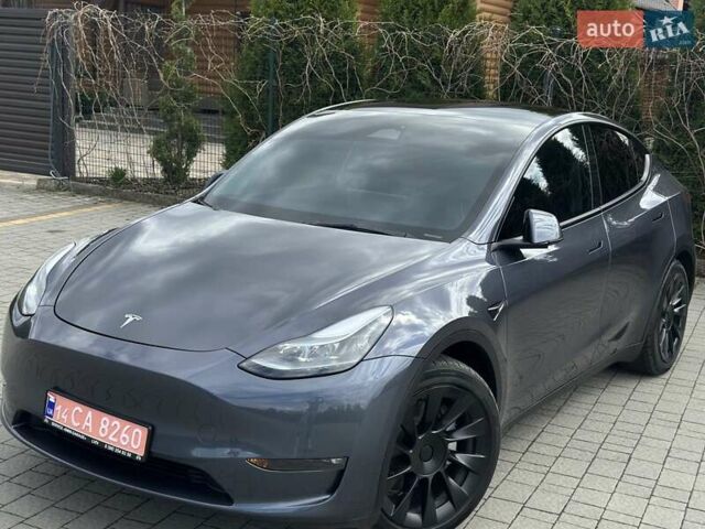 Серый Тесла Model Y, объемом двигателя 0 л и пробегом 9 тыс. км за 28950 $, фото 2 на Automoto.ua