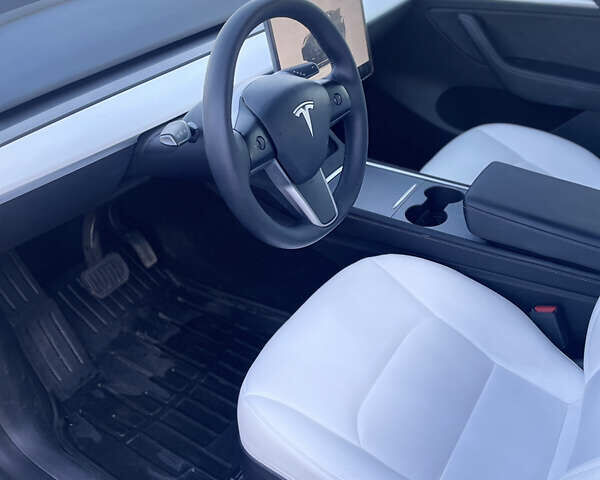Сірий Тесла Model Y, об'ємом двигуна 0 л та пробігом 43 тис. км за 28500 $, фото 138 на Automoto.ua