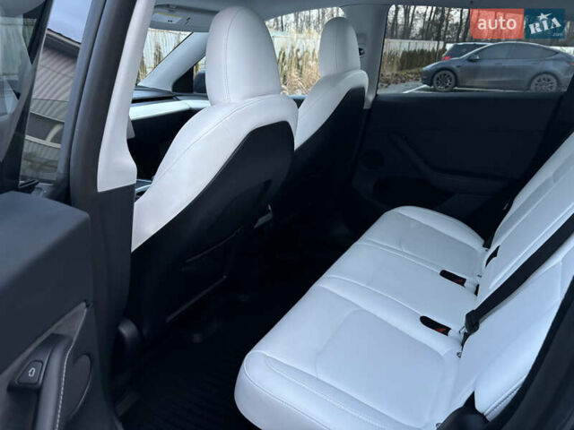 Серый Тесла Model Y, объемом двигателя 0 л и пробегом 10 тыс. км за 24800 $, фото 14 на Automoto.ua