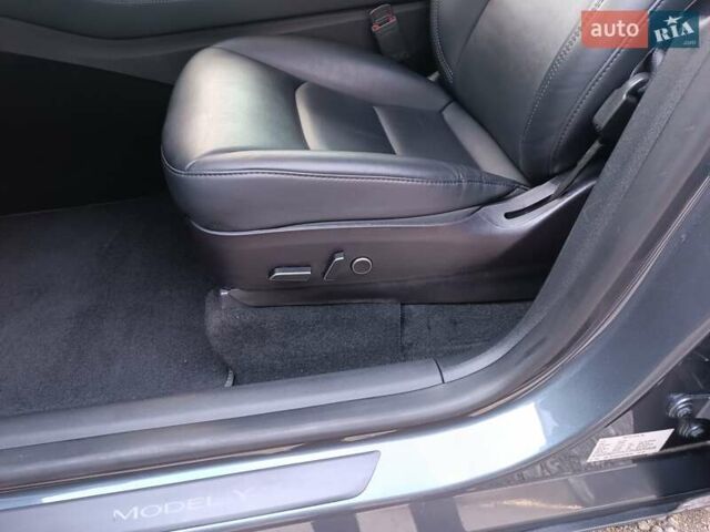 Серый Тесла Model Y, объемом двигателя 0 л и пробегом 43 тыс. км за 33333 $, фото 21 на Automoto.ua