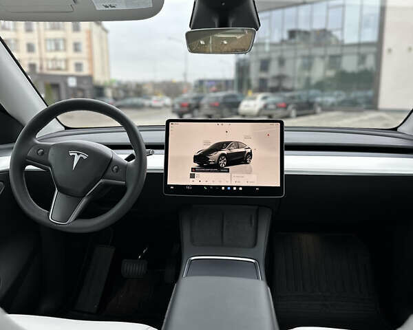 Сірий Тесла Model Y, об'ємом двигуна 0 л та пробігом 26 тис. км за 25999 $, фото 53 на Automoto.ua
