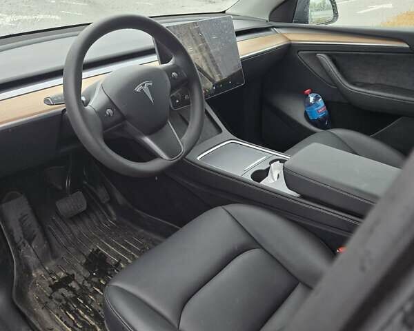 Сірий Тесла Model Y, об'ємом двигуна 0 л та пробігом 4 тис. км за 28700 $, фото 6 на Automoto.ua