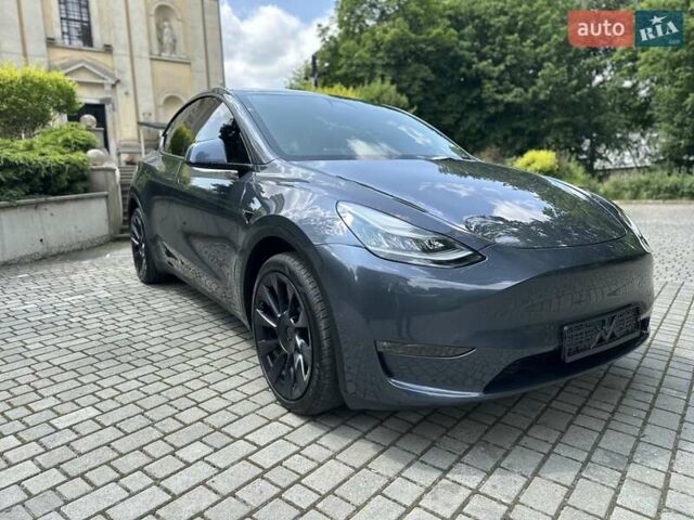 Серый Тесла Model Y, объемом двигателя 0 л и пробегом 55 тыс. км за 25100 $, фото 8 на Automoto.ua