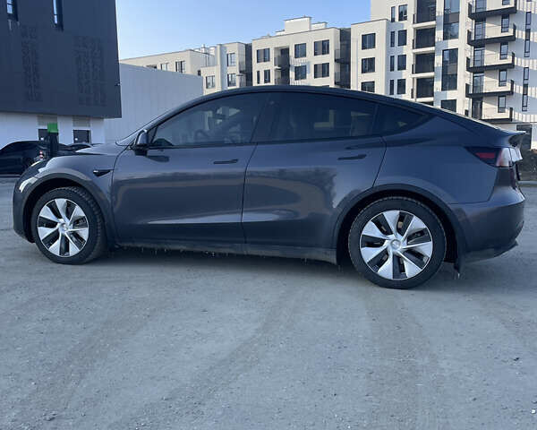 Сірий Тесла Model Y, об'ємом двигуна 0 л та пробігом 43 тис. км за 28500 $, фото 42 на Automoto.ua