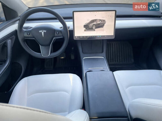 Сірий Тесла Model Y, об'ємом двигуна 0 л та пробігом 43 тис. км за 28500 $, фото 107 на Automoto.ua