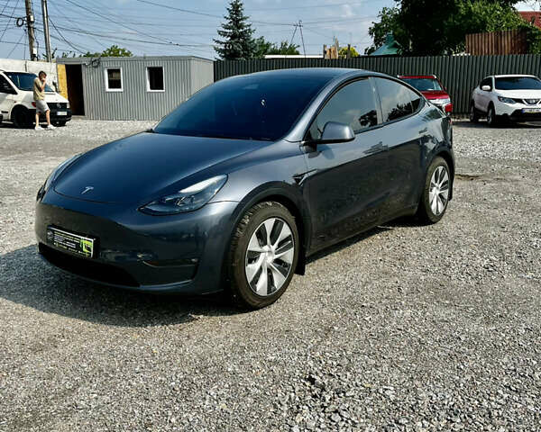 Серый Тесла Model Y, объемом двигателя 0 л и пробегом 11 тыс. км за 36999 $, фото 1 на Automoto.ua