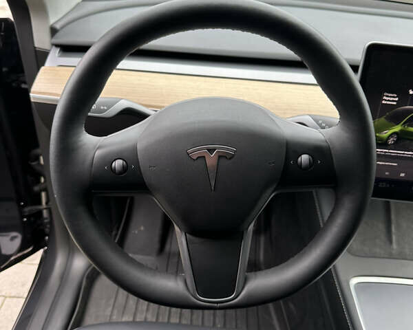 Серый Тесла Model Y, объемом двигателя 0 л и пробегом 4 тыс. км за 26500 $, фото 18 на Automoto.ua