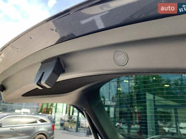 Серый Тесла Model Y, объемом двигателя 0 л и пробегом 4 тыс. км за 30000 $, фото 8 на Automoto.ua