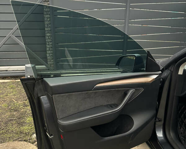 Сірий Тесла Model Y, об'ємом двигуна 0 л та пробігом 32 тис. км за 31000 $, фото 13 на Automoto.ua