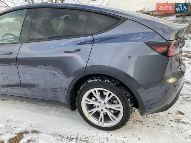 Серый Тесла Model Y, объемом двигателя 0 л и пробегом 14 тыс. км за 26600 $, фото 3 на Automoto.ua