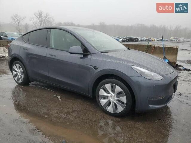 Серый Тесла Model Y, объемом двигателя 0 л и пробегом 35 тыс. км за 17000 $, фото 3 на Automoto.ua