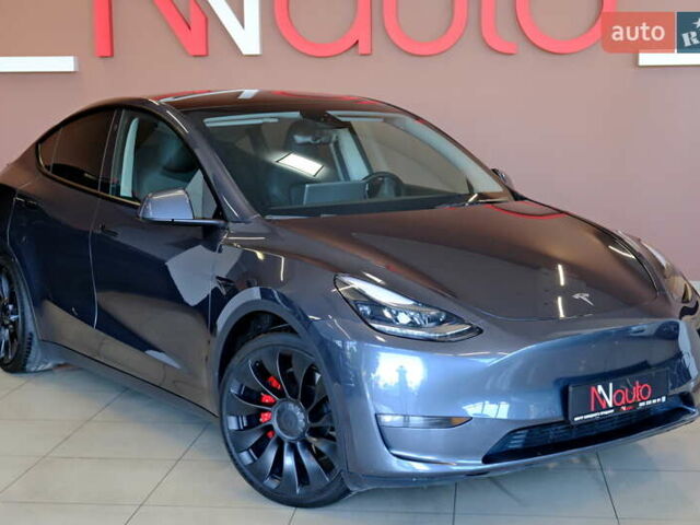 Серый Тесла Model Y, объемом двигателя 0 л и пробегом 42 тыс. км за 23900 $, фото 9 на Automoto.ua