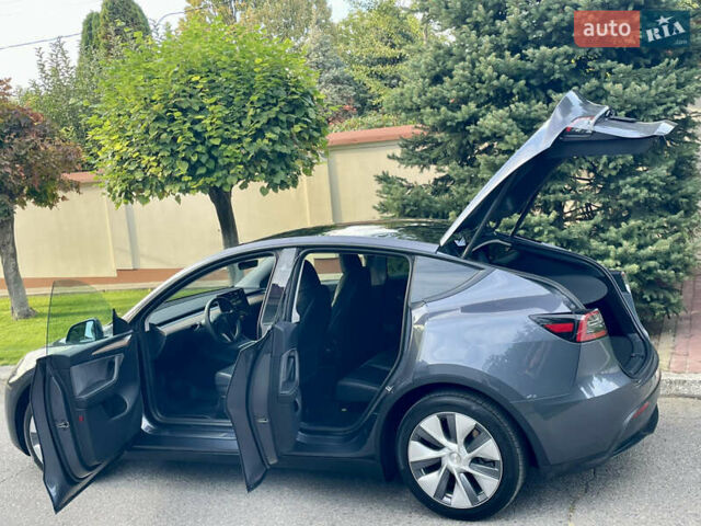 Серый Тесла Model Y, объемом двигателя 0 л и пробегом 21 тыс. км за 25300 $, фото 12 на Automoto.ua
