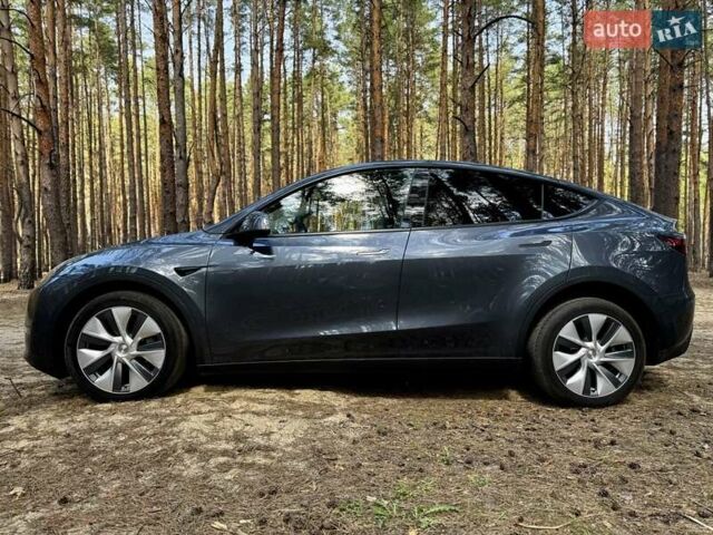 Серый Тесла Model Y, объемом двигателя 0 л и пробегом 15 тыс. км за 27100 $, фото 4 на Automoto.ua
