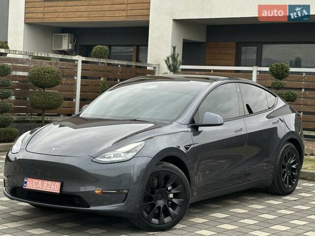 Серый Тесла Model Y, объемом двигателя 0 л и пробегом 7 тыс. км за 29950 $, фото 2 на Automoto.ua
