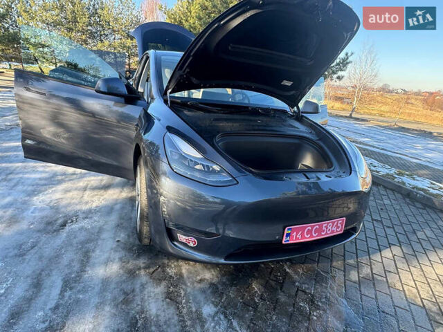 Серый Тесла Model Y, объемом двигателя 0 л и пробегом 9 тыс. км за 29500 $, фото 44 на Automoto.ua