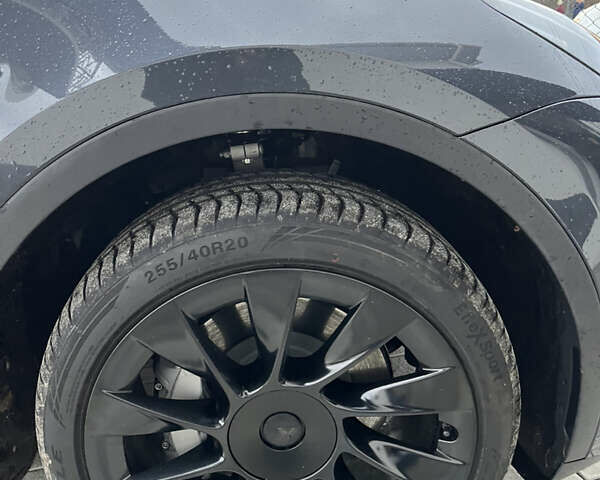 Серый Тесла Model Y, объемом двигателя 0 л и пробегом 33 тыс. км за 25000 $, фото 28 на Automoto.ua