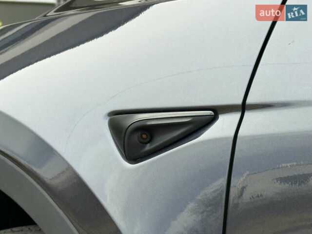 Сірий Тесла Model Y, об'ємом двигуна 0 л та пробігом 13 тис. км за 29999 $, фото 27 на Automoto.ua