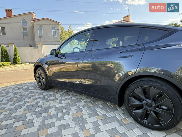 Серый Тесла Model Y, объемом двигателя 0 л и пробегом 3 тыс. км за 27000 $, фото 6 на Automoto.ua