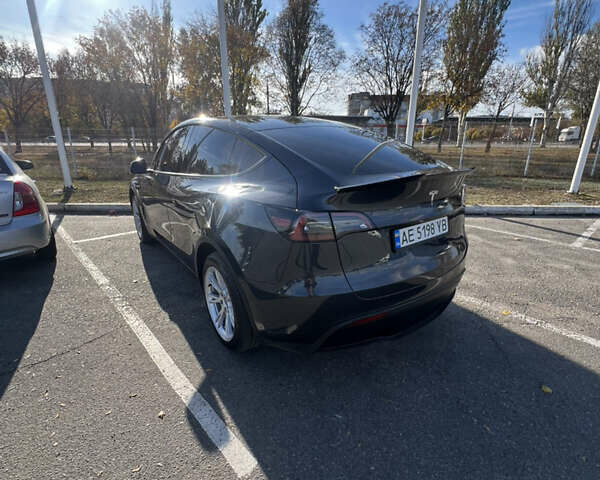 Серый Тесла Model Y, объемом двигателя 0 л и пробегом 40 тыс. км за 29900 $, фото 1 на Automoto.ua