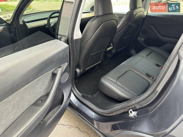 Серый Тесла Model Y, объемом двигателя 0 л и пробегом 14 тыс. км за 33500 $, фото 12 на Automoto.ua