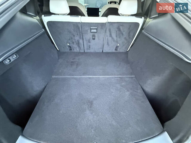 Серый Тесла Model Y, объемом двигателя 0 л и пробегом 9 тыс. км за 19800 $, фото 19 на Automoto.ua