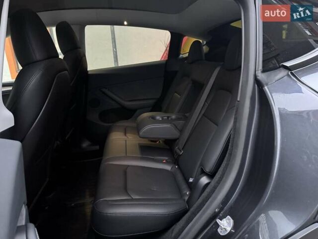 Сірий Тесла Model Y, об'ємом двигуна 0 л та пробігом 27 тис. км за 30900 $, фото 13 на Automoto.ua
