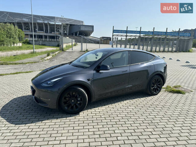 Серый Тесла Model Y, объемом двигателя 0 л и пробегом 32 тыс. км за 28000 $, фото 11 на Automoto.ua