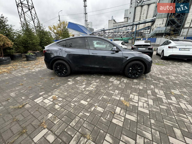 Серый Тесла Model Y, объемом двигателя 0 л и пробегом 8 тыс. км за 31999 $, фото 7 на Automoto.ua