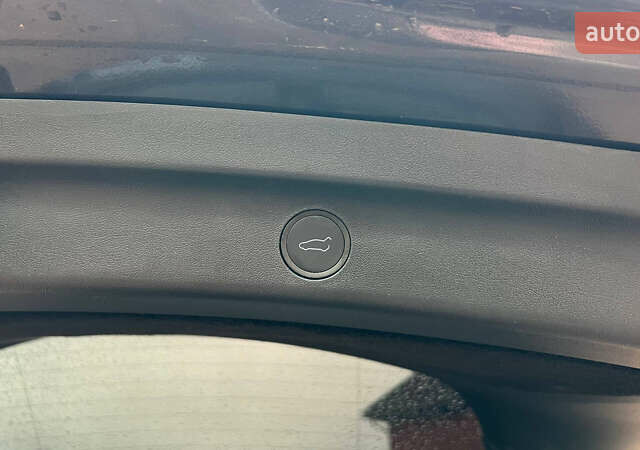 Серый Тесла Model Y, объемом двигателя 0 л и пробегом 21 тыс. км за 24000 $, фото 11 на Automoto.ua