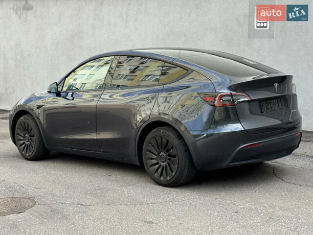 Серый Тесла Model Y, объемом двигателя 0 л и пробегом 14 тыс. км за 33500 $, фото 7 на Automoto.ua