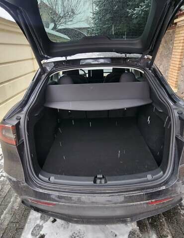 Сірий Тесла Model Y, об'ємом двигуна 0 л та пробігом 17 тис. км за 35400 $, фото 4 на Automoto.ua