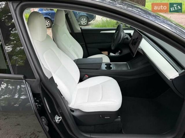 Серый Тесла Model Y, объемом двигателя 0 л и пробегом 9 тыс. км за 29990 $, фото 13 на Automoto.ua