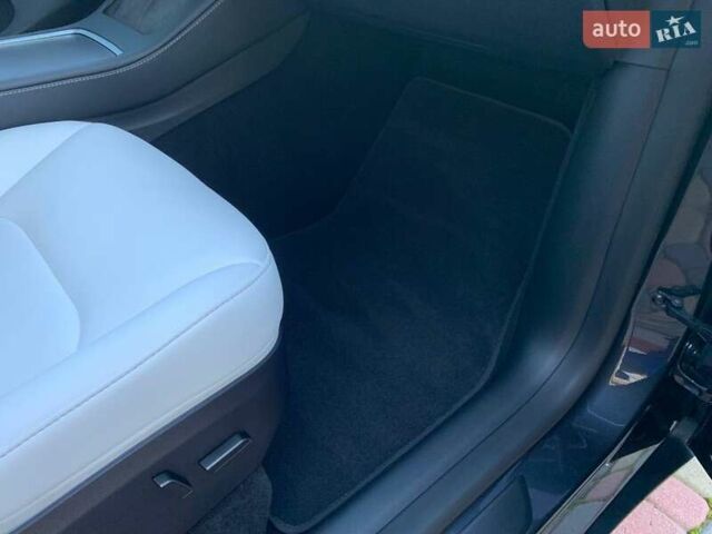 Сірий Тесла Model Y, об'ємом двигуна 0 л та пробігом 6 тис. км за 30900 $, фото 31 на Automoto.ua