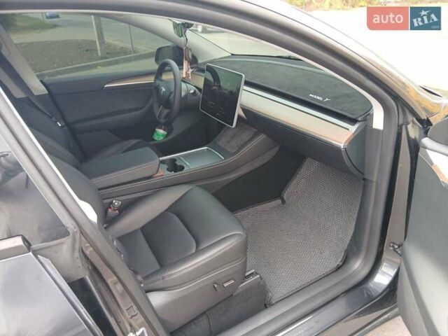 Серый Тесла Model Y, объемом двигателя 0 л и пробегом 5 тыс. км за 27200 $, фото 11 на Automoto.ua