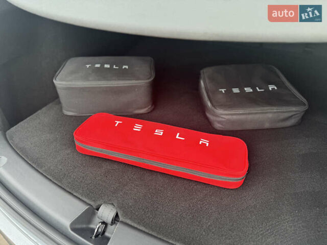 Тесла Model Y 2024 в Ковель на Automoto.ua Серый Тесла Model Y, объемом двигателя 0 л и пробегом 40 тыс. км за 37550 $, фото 22 на Automoto.ua