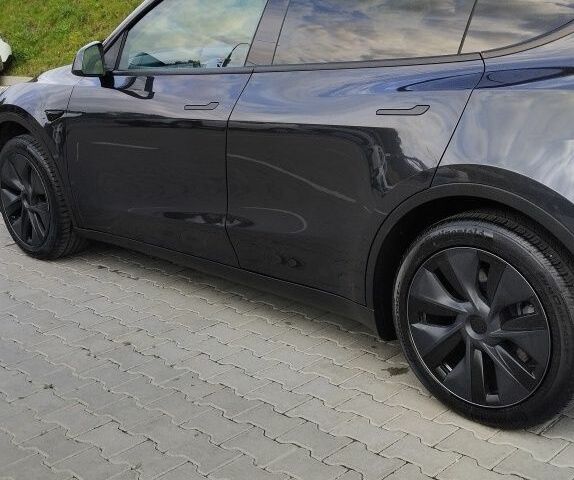 Сірий Тесла Model Y, об'ємом двигуна 0 л та пробігом 2 тис. км за 26000 $, фото 12 на Automoto.ua