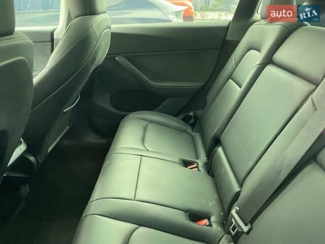 Серый Тесла Model Y, объемом двигателя 0 л и пробегом 36 тыс. км за 17800 $, фото 16 на Automoto.ua