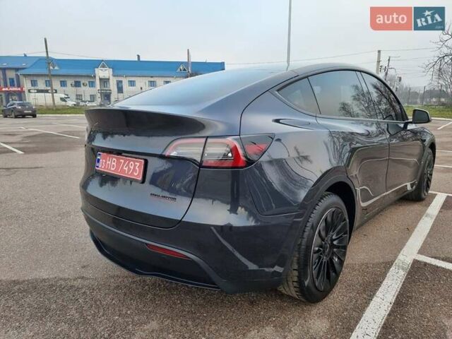 Серый Тесла Model Y, объемом двигателя 0 л и пробегом 24 тыс. км за 30900 $, фото 6 на Automoto.ua