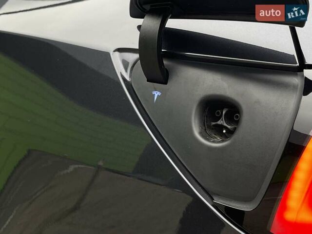 Серый Тесла Model Y, объемом двигателя 0 л и пробегом 22 тыс. км за 34700 $, фото 15 на Automoto.ua