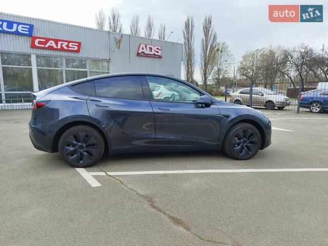 Серый Тесла Model Y, объемом двигателя 0 л и пробегом 1 тыс. км за 33000 $, фото 2 на Automoto.ua