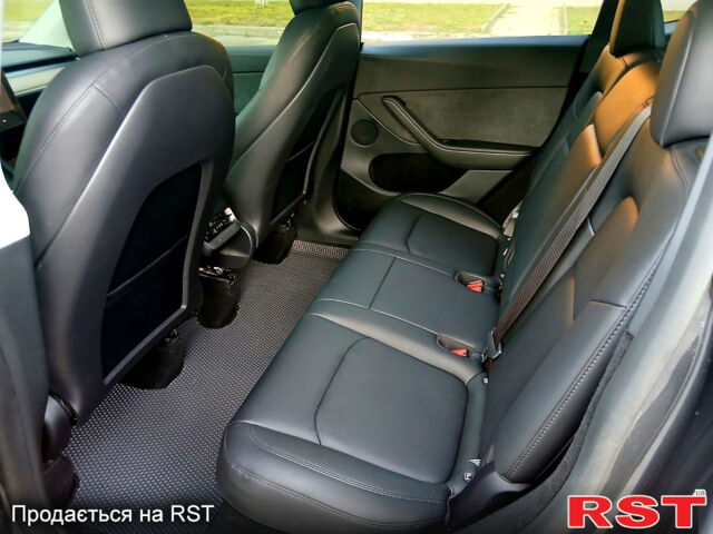 Серый Тесла Model Y, объемом двигателя 0.38 л и пробегом 6 тыс. км за 27000 $, фото 8 на Automoto.ua