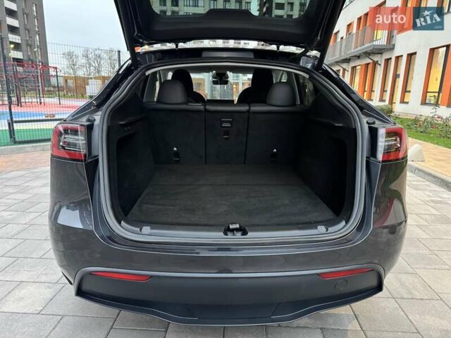Сірий Тесла Model Y, об'ємом двигуна 0 л та пробігом 27 тис. км за 30900 $, фото 18 на Automoto.ua