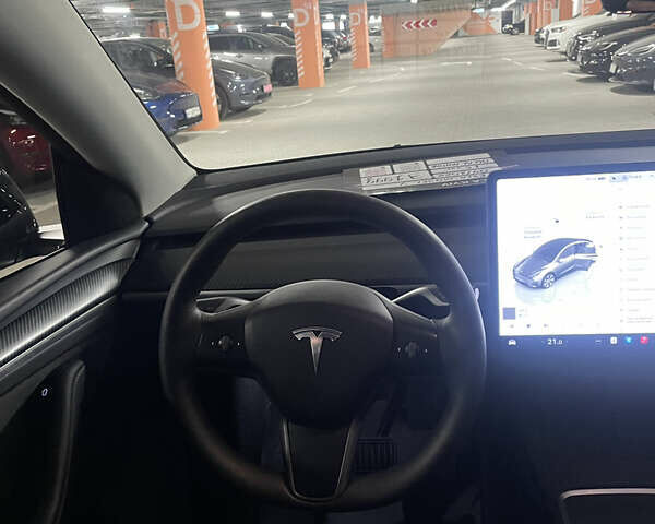 Серый Тесла Model Y, объемом двигателя 0 л и пробегом 15 тыс. км за 31999 $, фото 14 на Automoto.ua