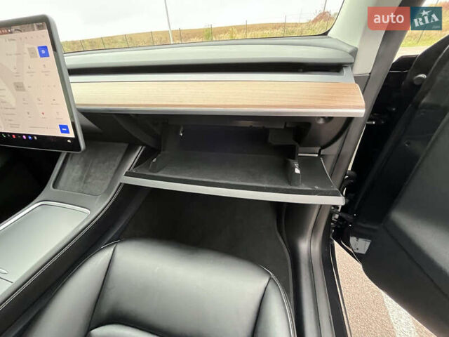 Тесла Model Y 2024 в Ровно на Automoto.ua Серый Тесла Model Y, объемом двигателя 0 л и пробегом 11 тыс. км за 33600 $, фото 7 на Automoto.ua