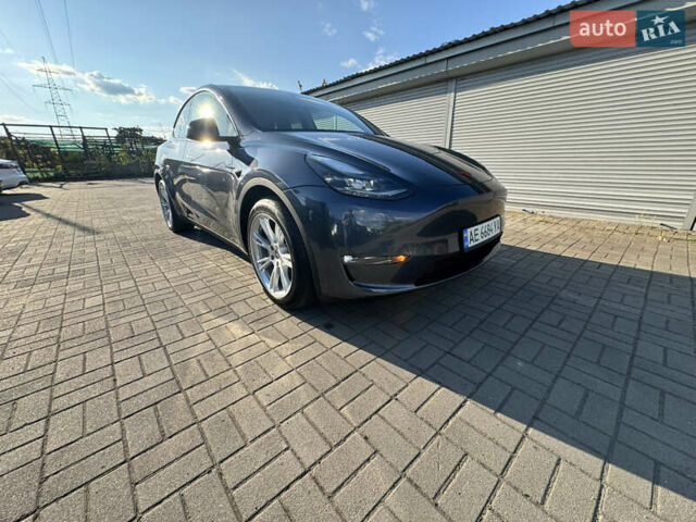 Серый Тесла Model Y, объемом двигателя 0 л и пробегом 25 тыс. км за 31000 $, фото 6 на Automoto.ua