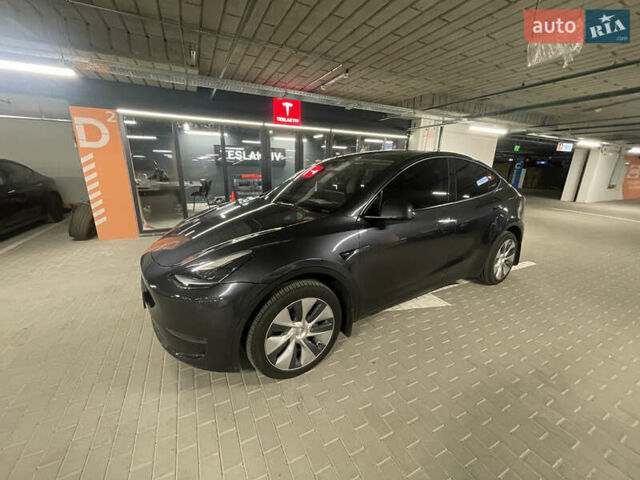 Серый Тесла Model Y, объемом двигателя 0 л и пробегом 15 тыс. км за 31999 $, фото 15 на Automoto.ua