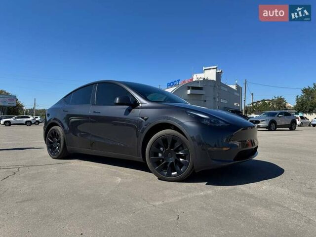Серый Тесла Model Y, объемом двигателя 0 л и пробегом 22 тыс. км за 30900 $, фото 6 на Automoto.ua