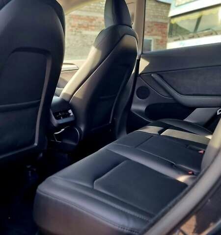 Серый Тесла Model Y, объемом двигателя 0 л и пробегом 11 тыс. км за 30000 $, фото 10 на Automoto.ua