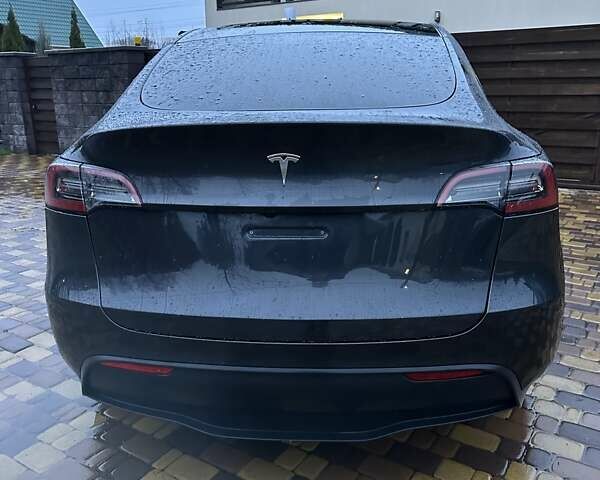 Серый Тесла Model Y, объемом двигателя 0 л и пробегом 14 тыс. км за 28200 $, фото 6 на Automoto.ua